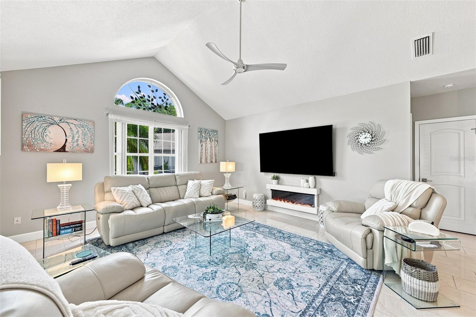 1131 Golfview Woods, Ruskin, FL 33573