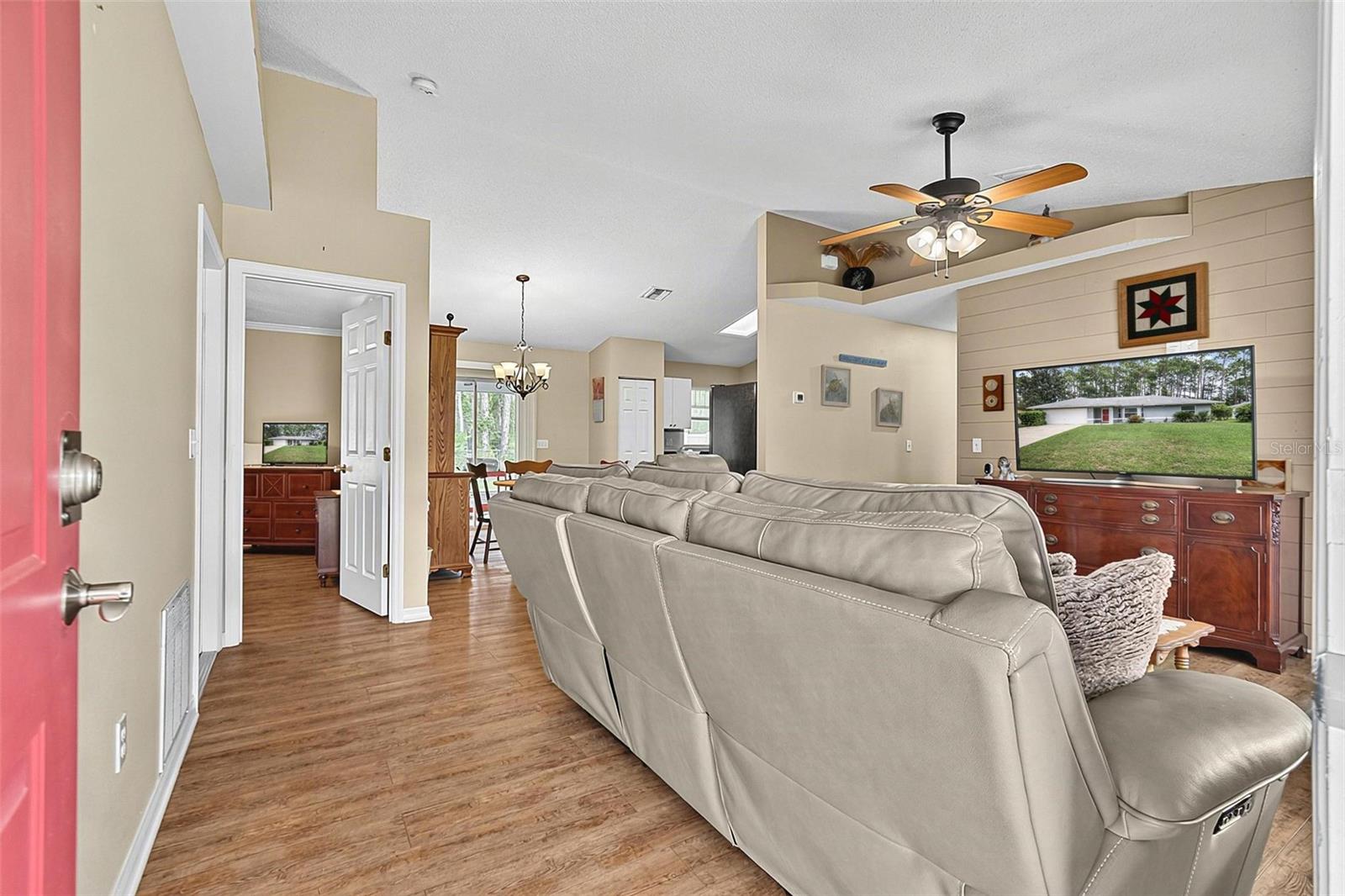 98 Smith, Palm Coast, FL 32164