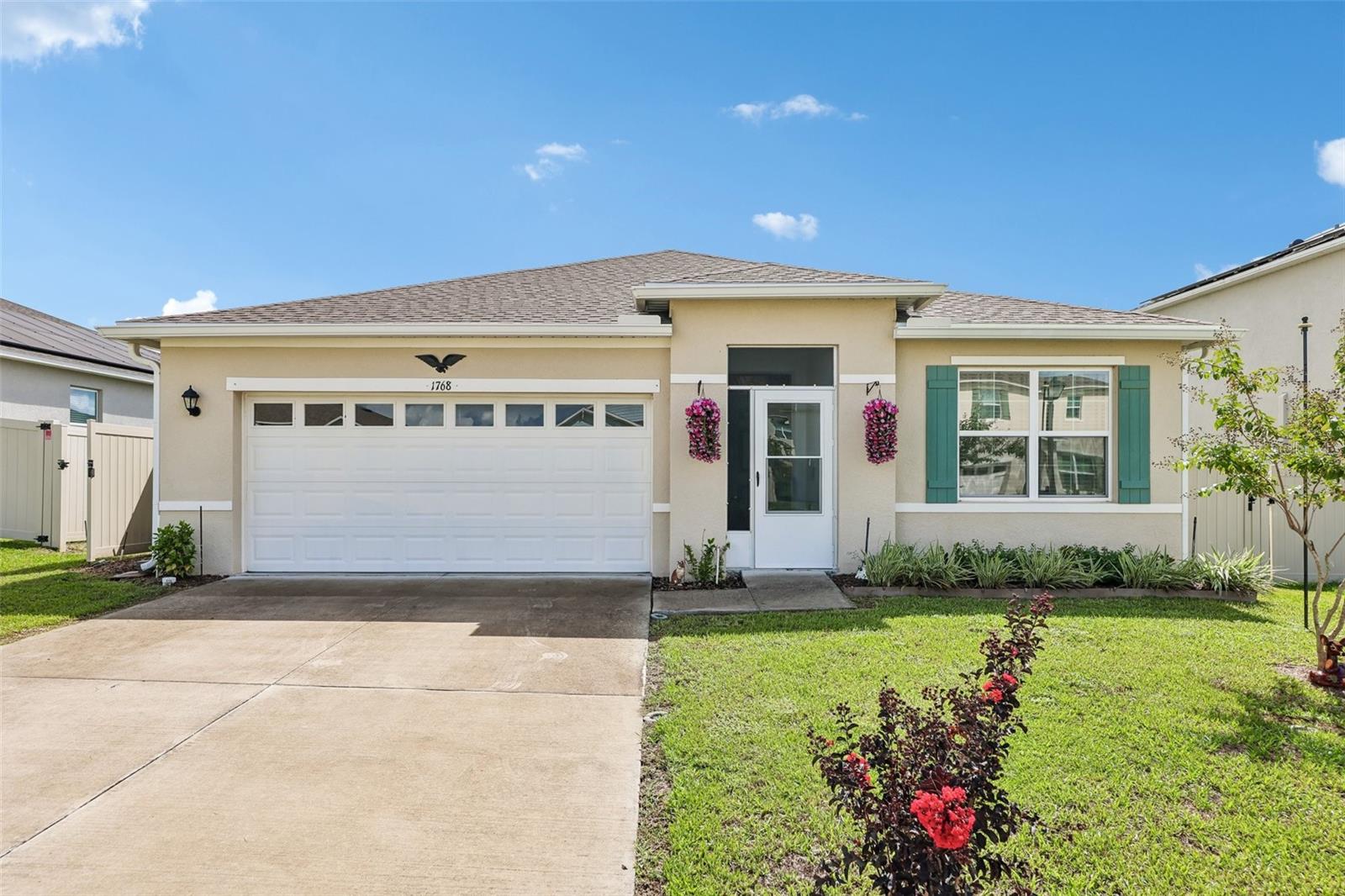 1768 Henin, Tavares, FL 32778