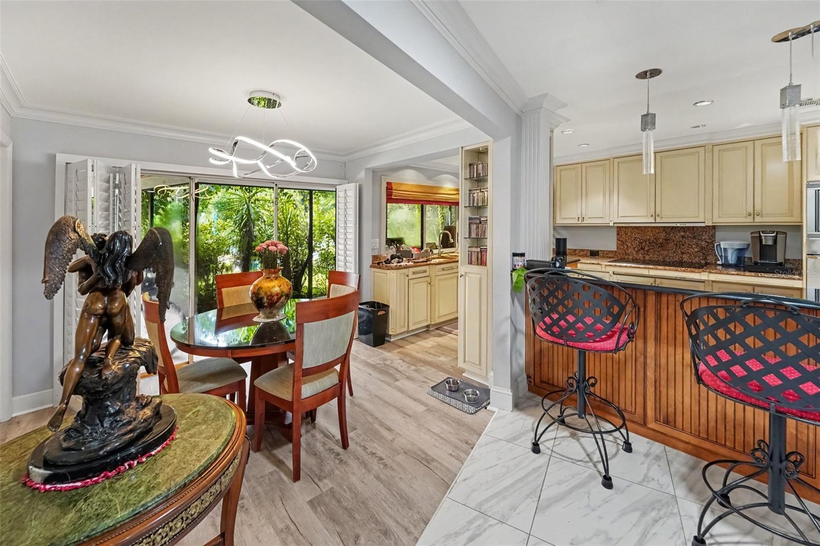2300 Kent, Largo, FL 33774