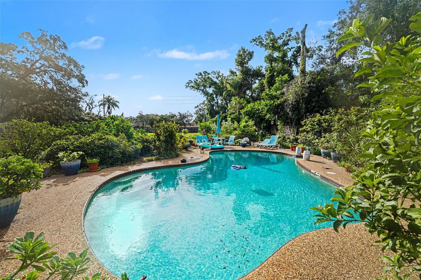 2300 Kent, Largo, FL 33774