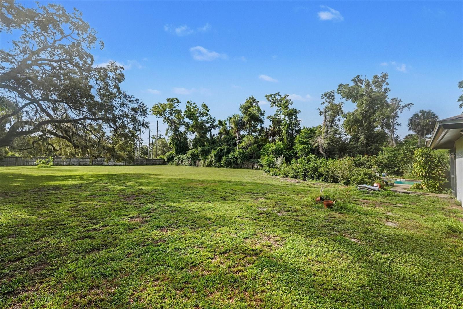 2300 Kent, Largo, FL 33774