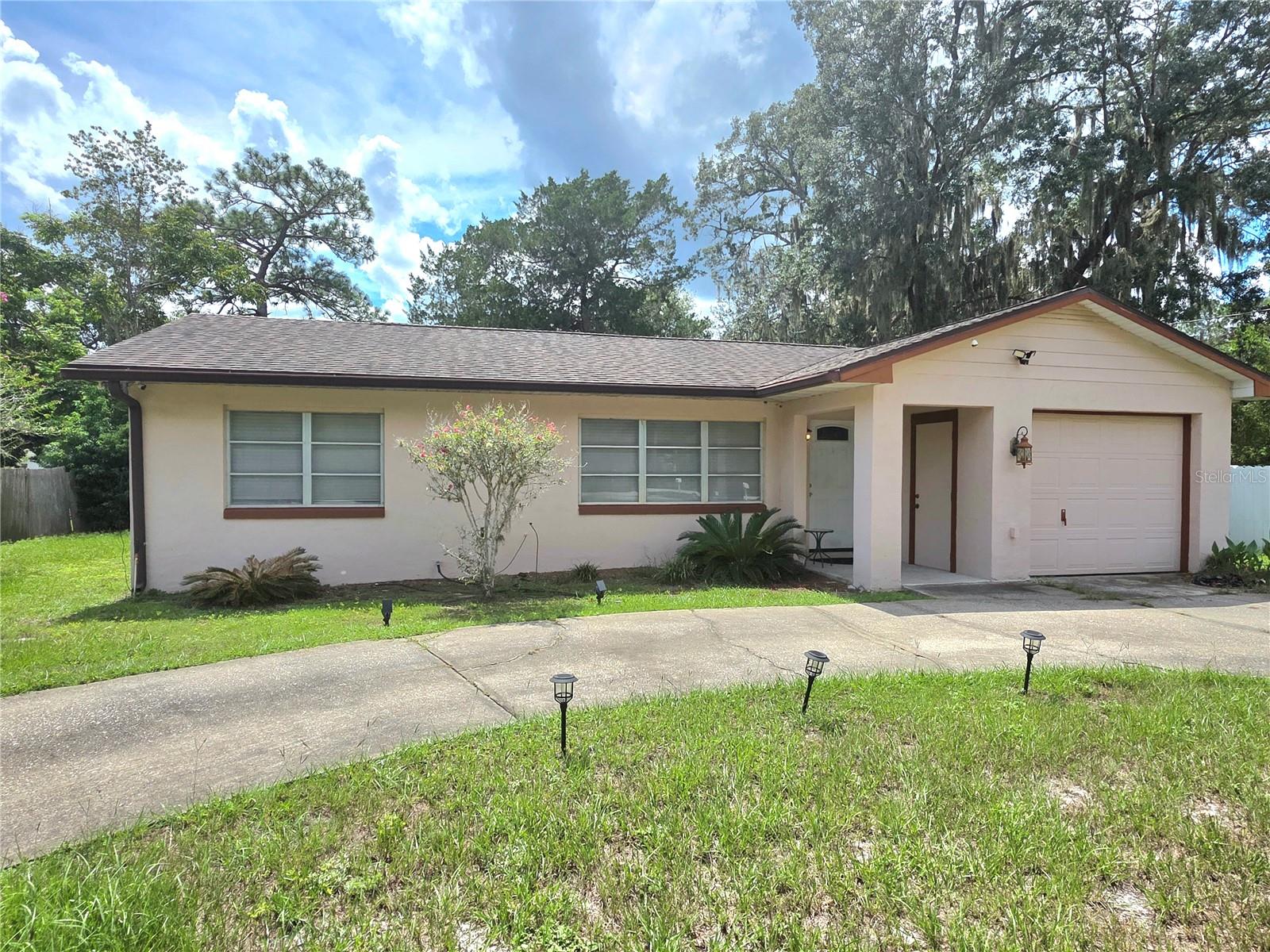 153 Highbanks, Debary, FL 32713