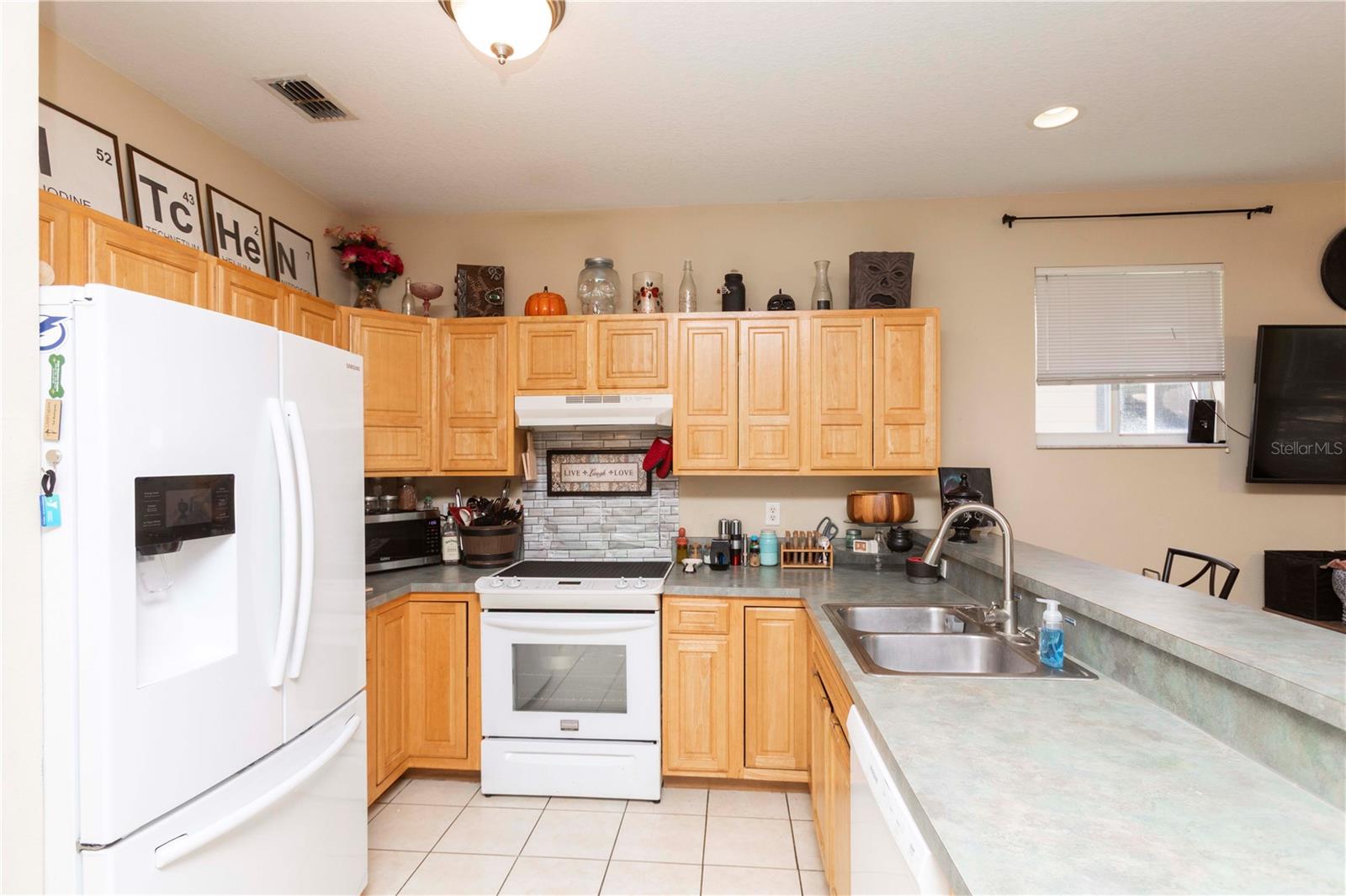 6212 Moorefield, Zephyrhills, FL 33542