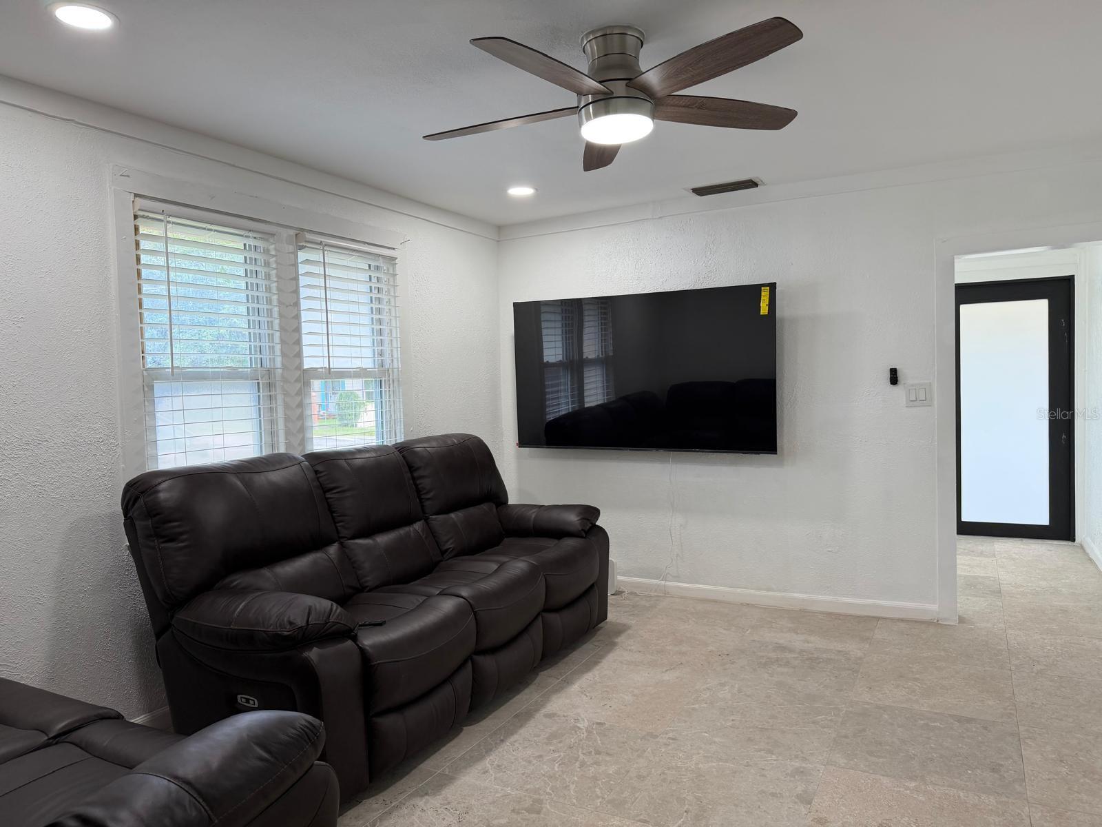 111 Page, Orlando, FL 32806
