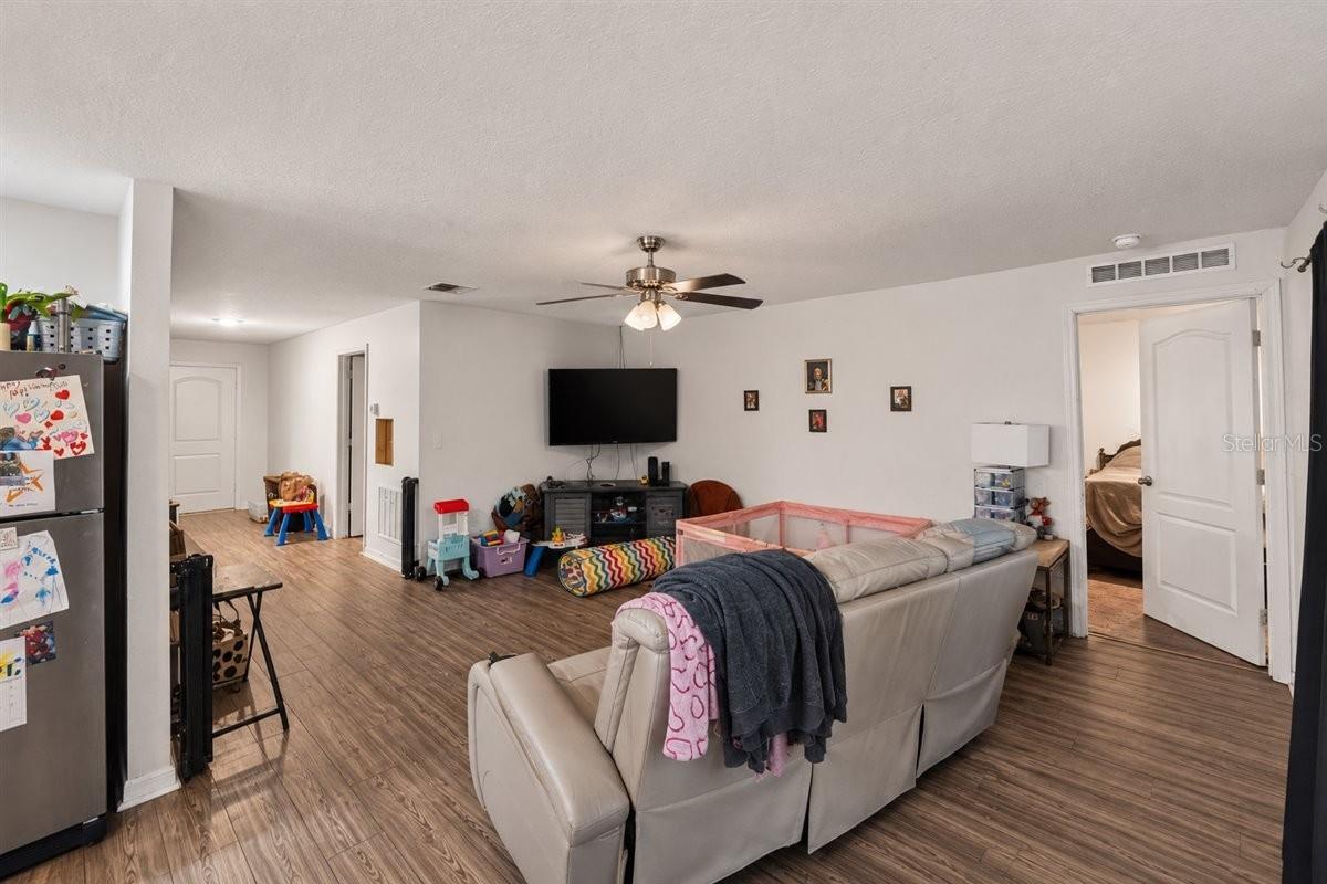 1200 9th, Deland, FL 32724