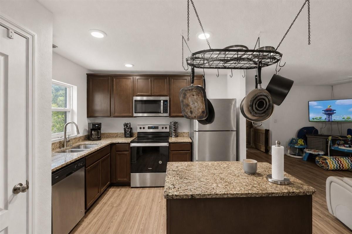 1200 9th, Deland, FL 32724