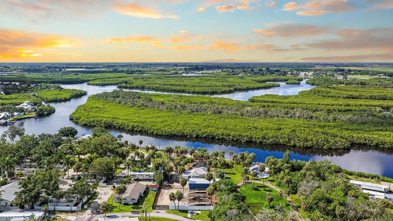 102 Trouve, Ruskin, FL 33570