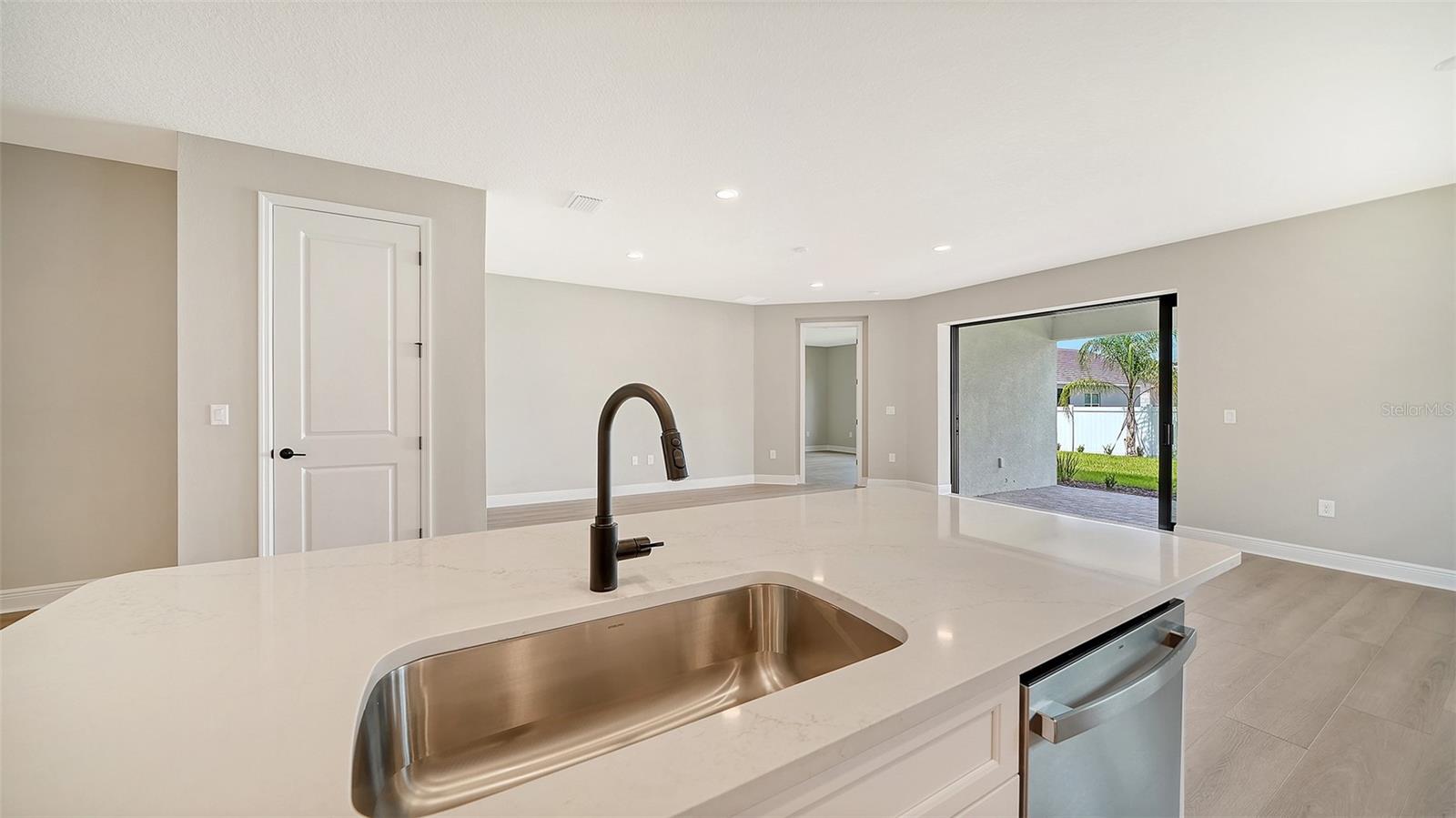 8071 Anthirium, Sarasota, FL 34240