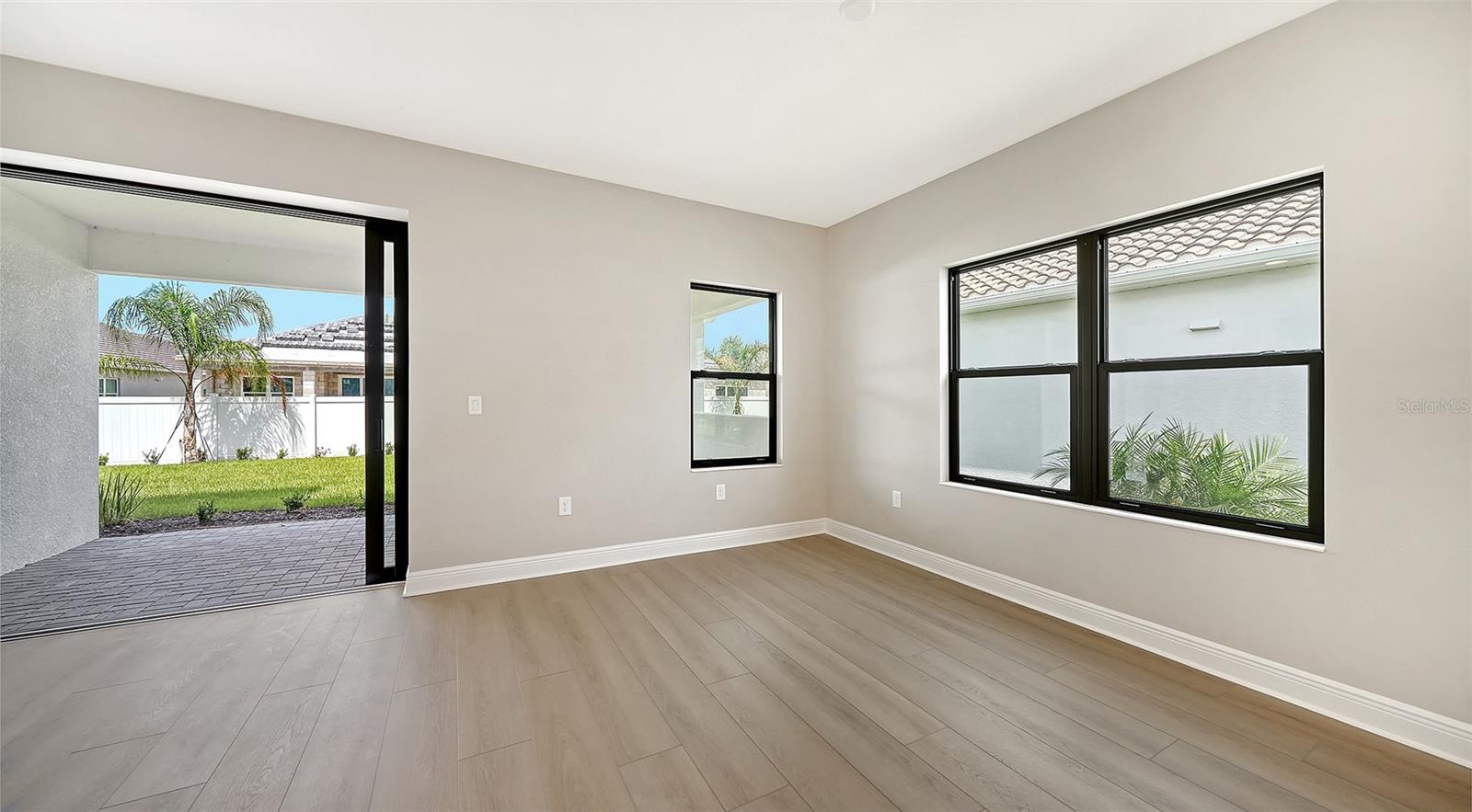 8071 Anthirium, Sarasota, FL 34240