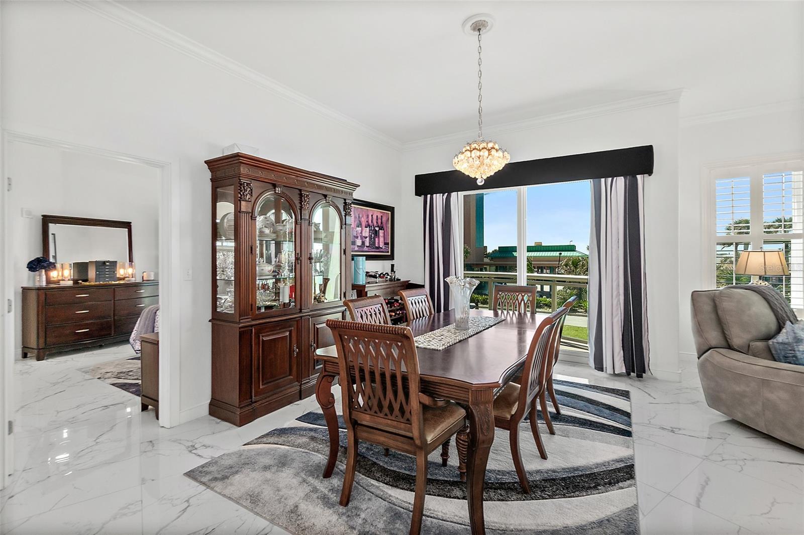 1925 Atlantic Unit 210, Daytona Beach Shores, FL 32118