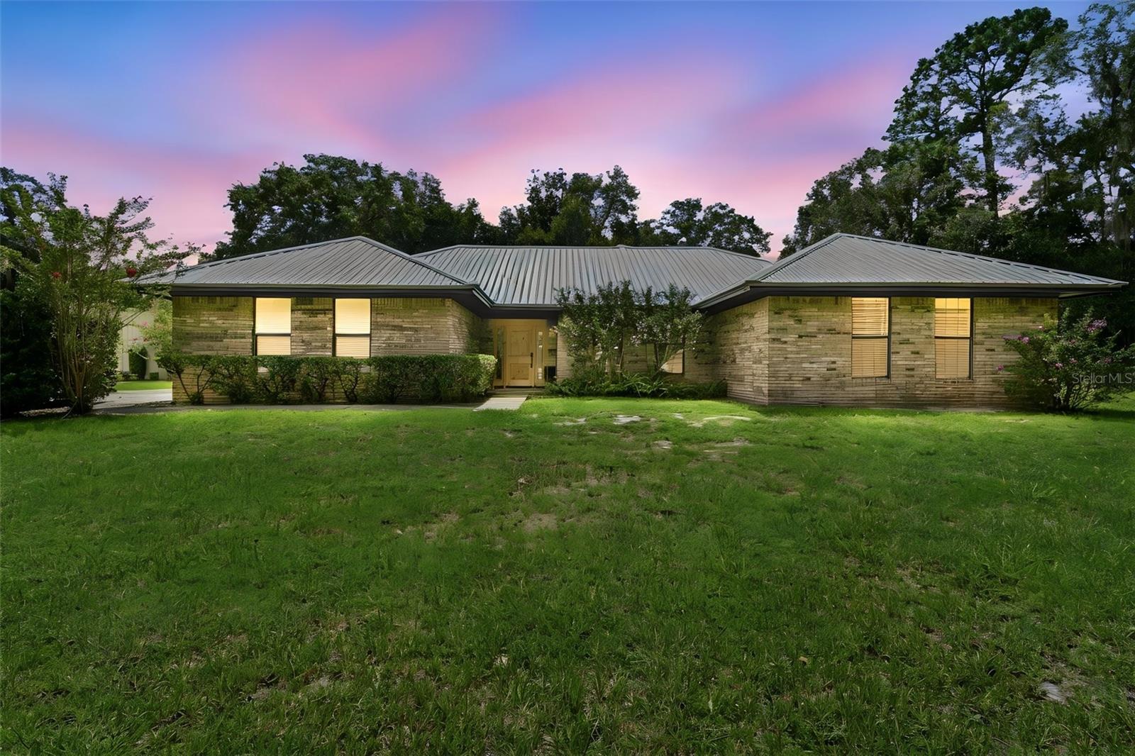 1530 Beresford, Deland, FL 32720