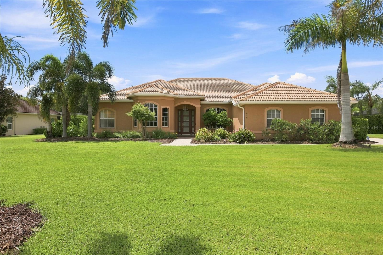 616 Country Meadows, Bradenton, FL 34212