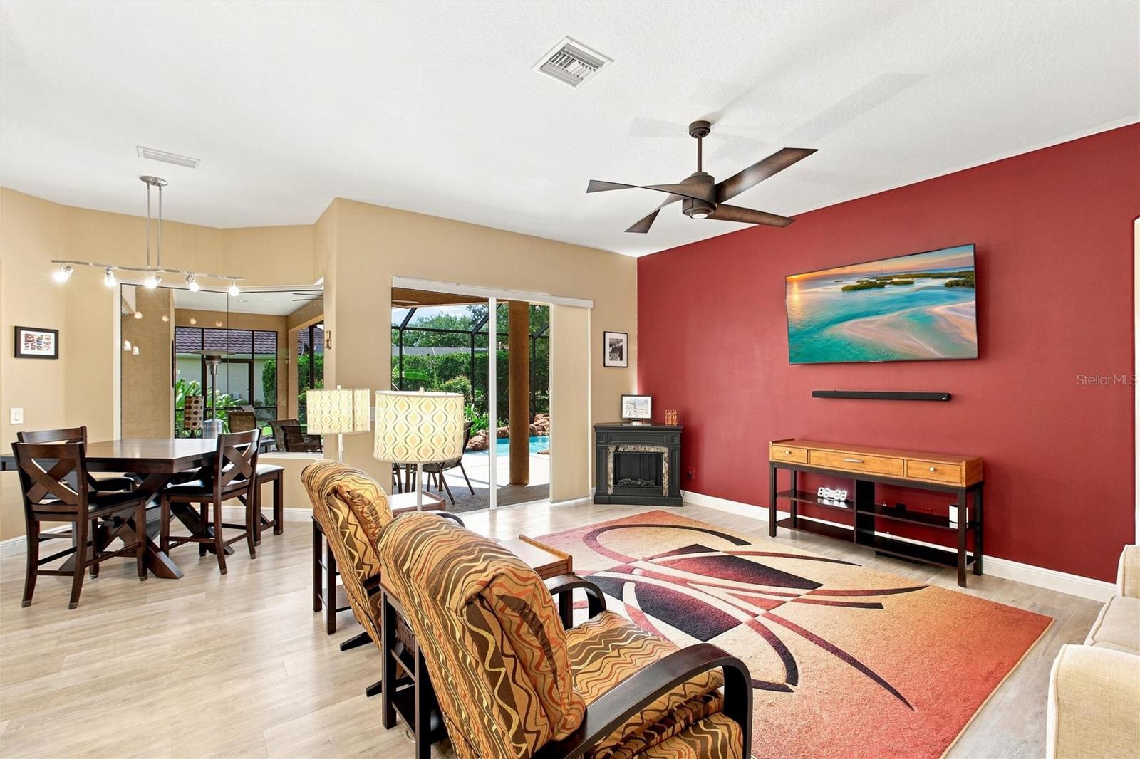 616 Country Meadows, Bradenton, FL 34212