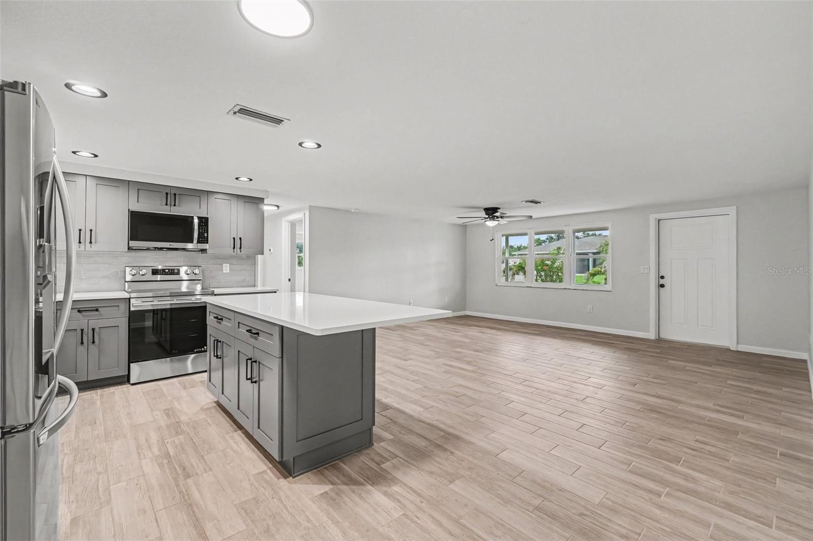 305 Shell, Venice, FL 34293