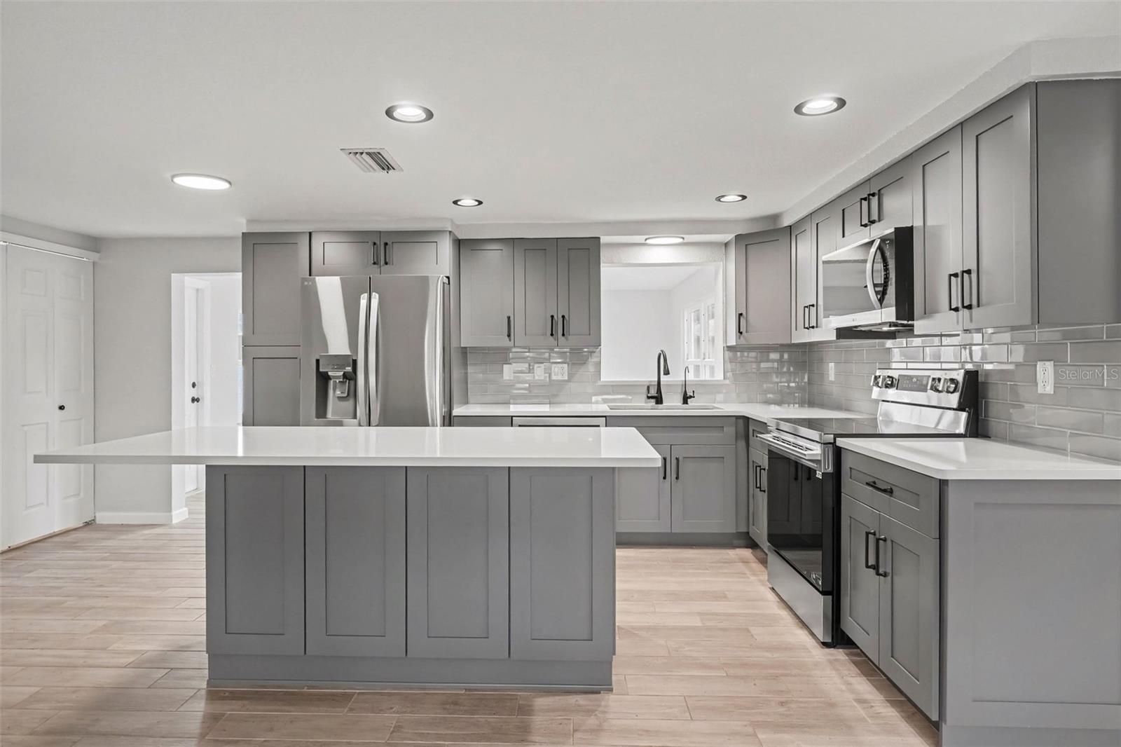 305 Shell, Venice, FL 34293
