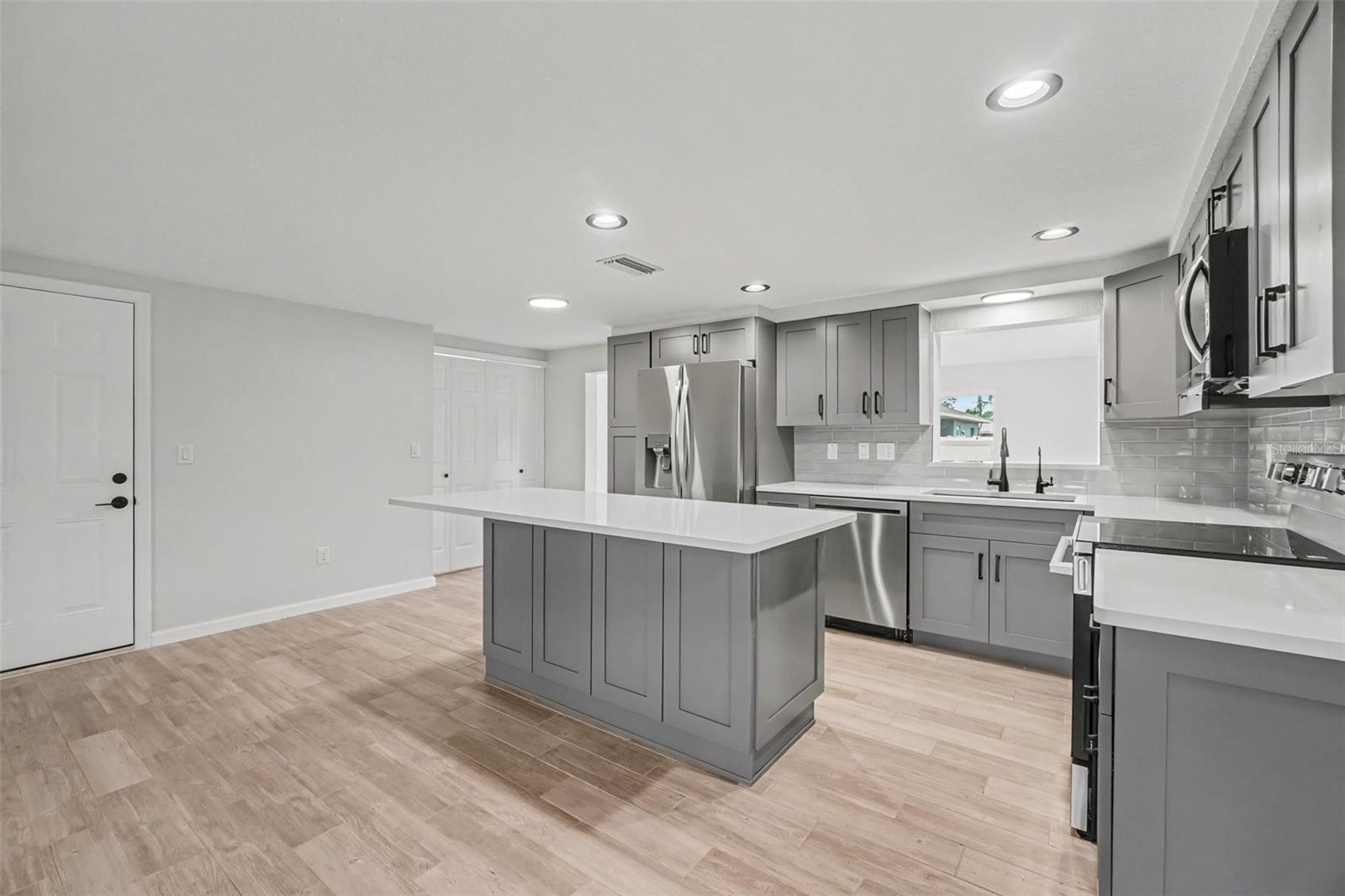305 Shell, Venice, FL 34293