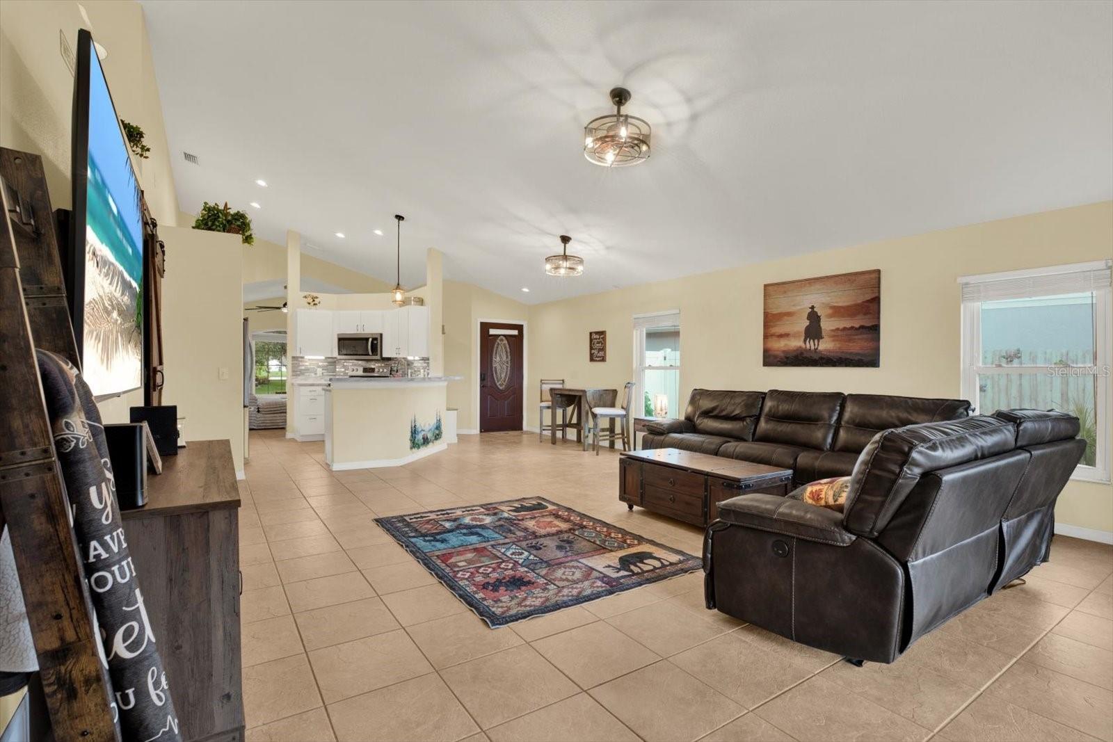 7123 48th, Palmetto, FL 34221