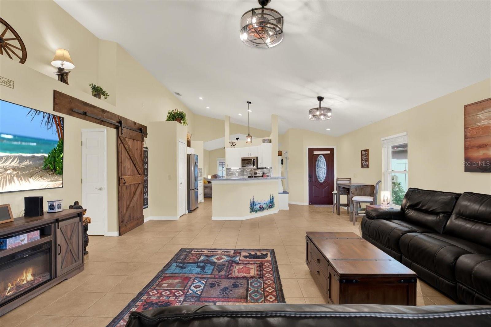 7123 48th, Palmetto, FL 34221
