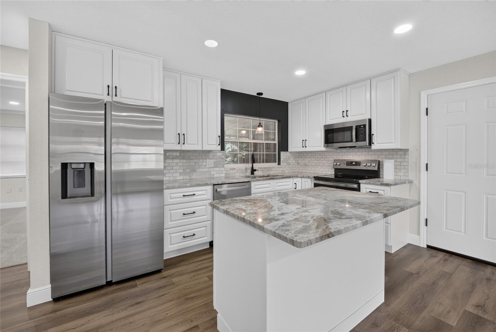 729 26th, Ocala, FL 34471