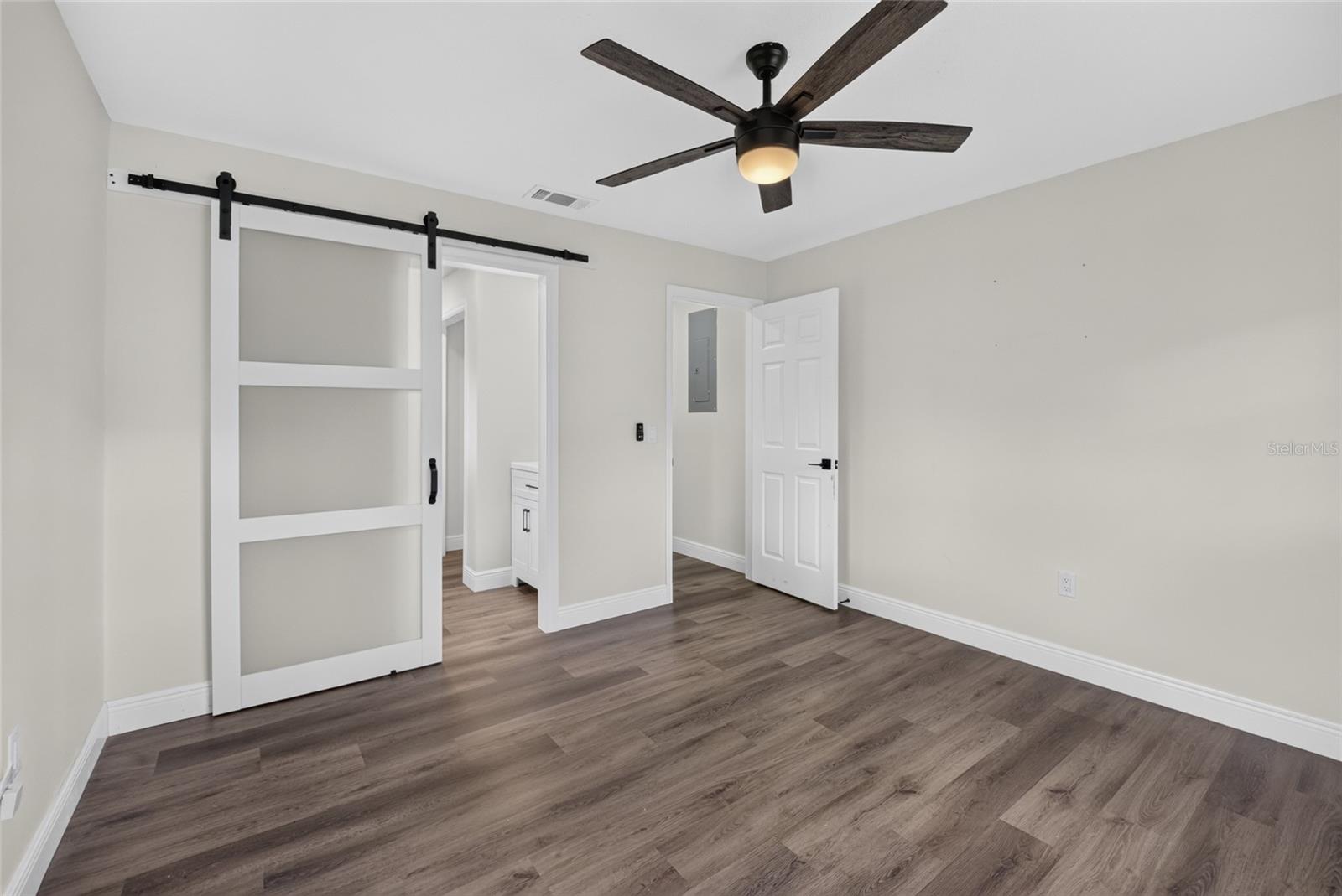 729 26th, Ocala, FL 34471