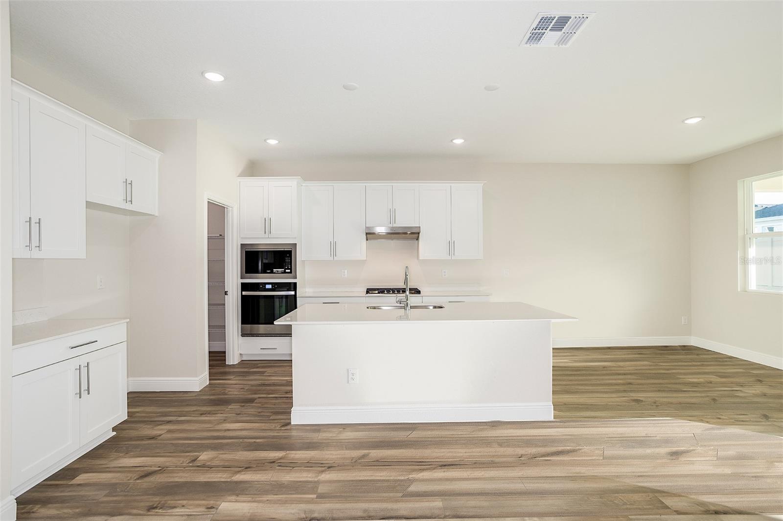 33527 Twilight Sea, Dade City, FL 33525