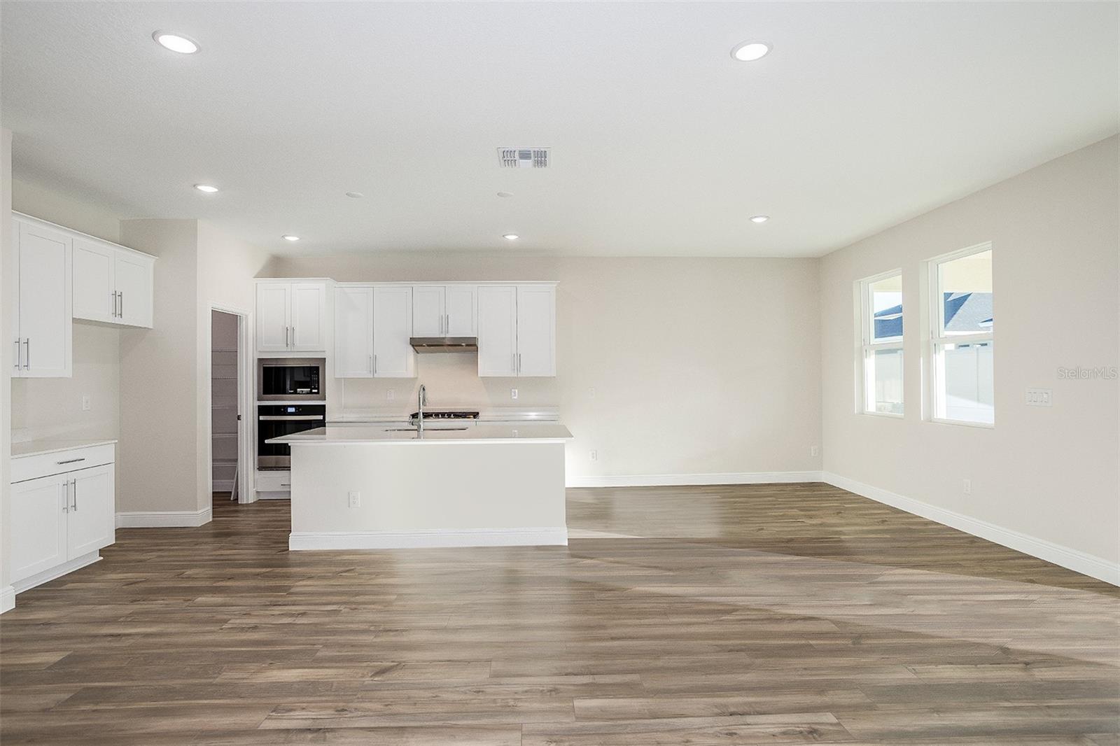 33527 Twilight Sea, Dade City, FL 33525