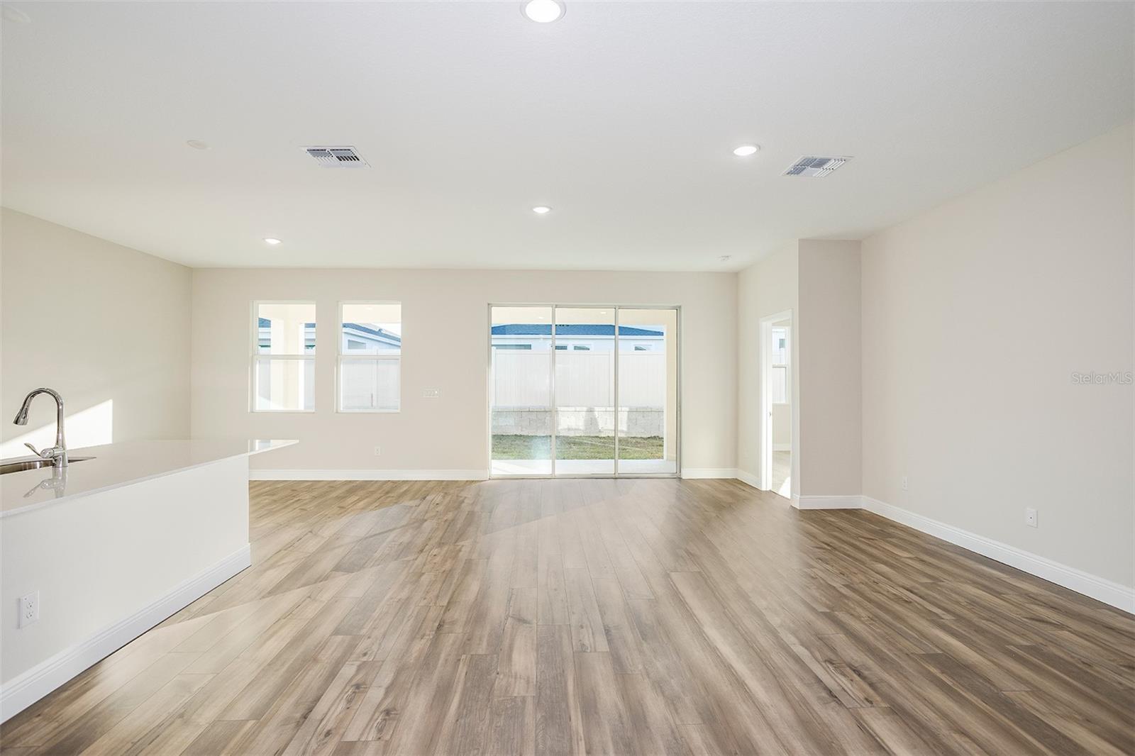 33527 Twilight Sea, Dade City, FL 33525