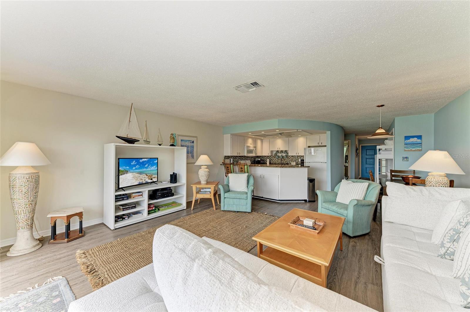 600 Manatee Unit 226, Holmes Beach, FL 34217