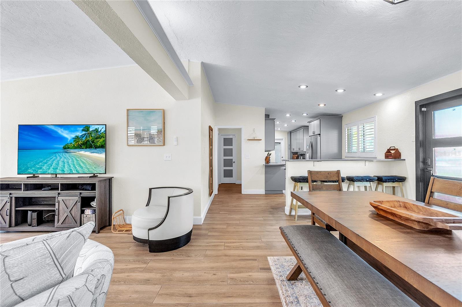 340 81st, St Pete Beach, FL 33706