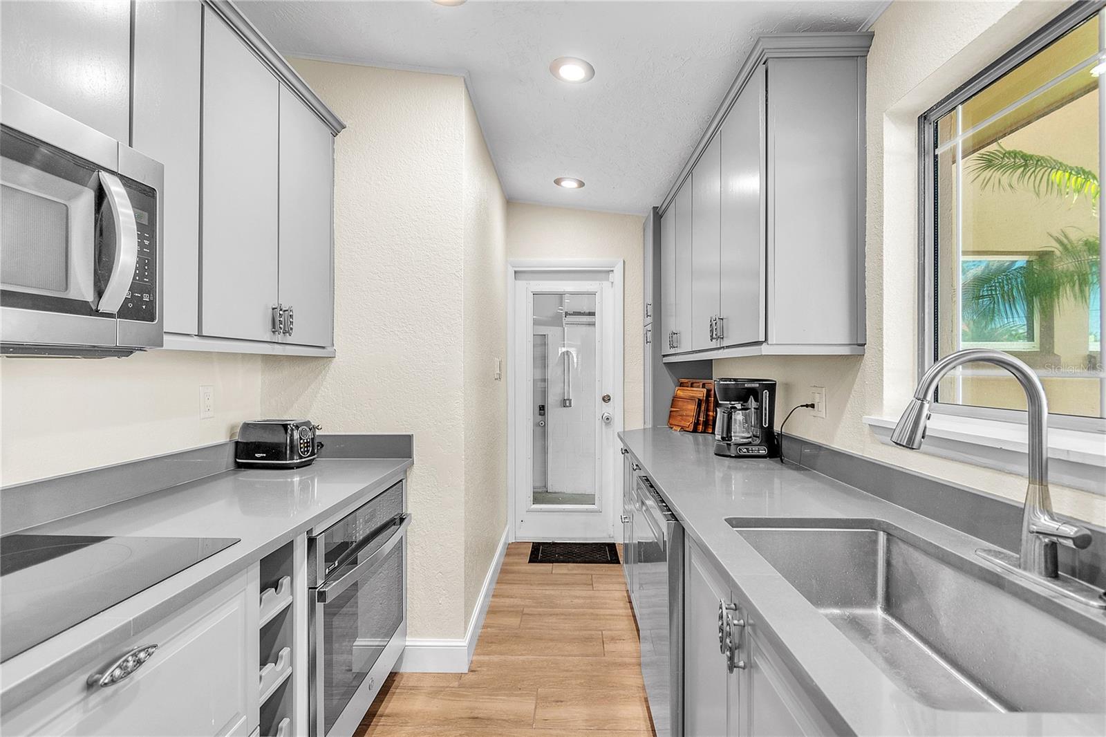 340 81st, St Pete Beach, FL 33706