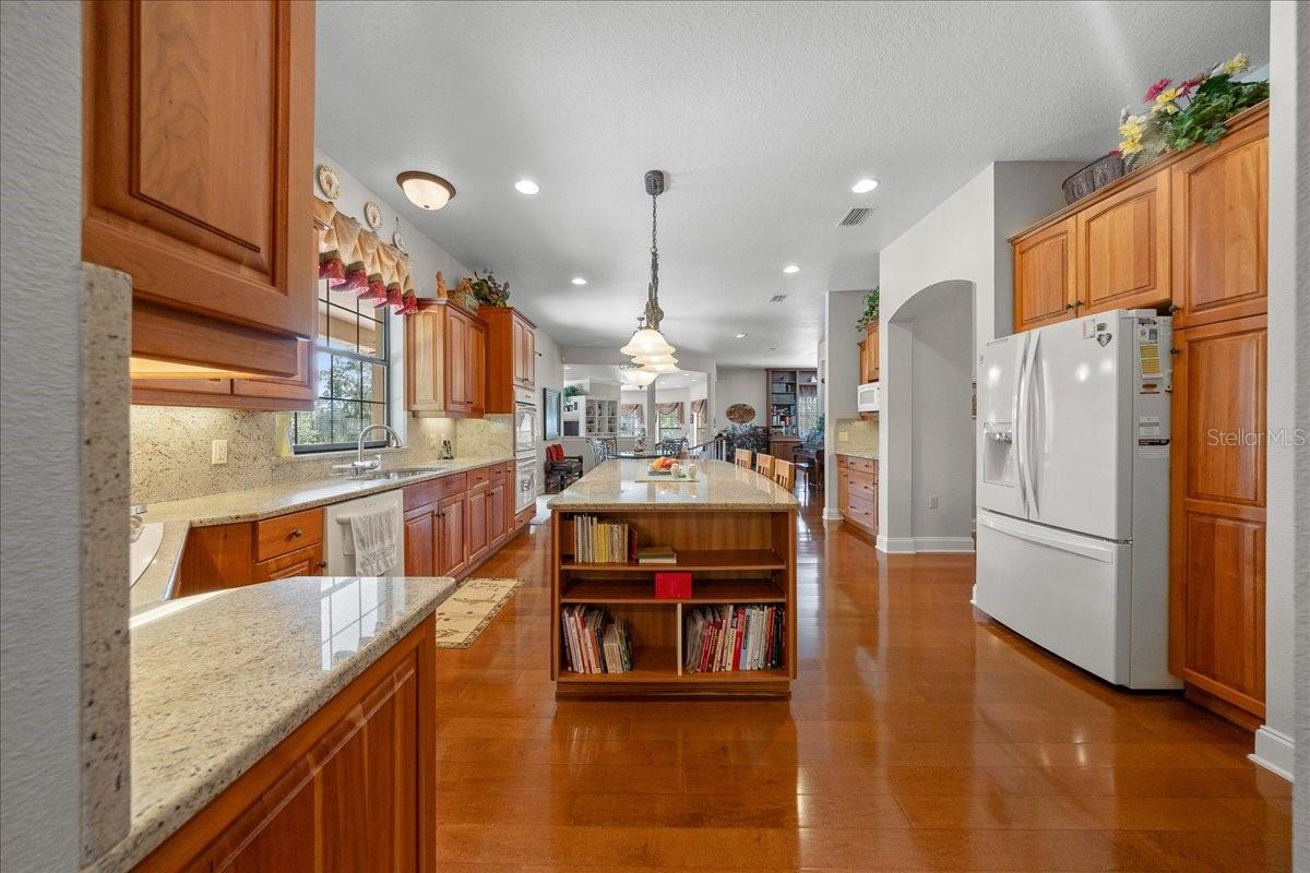 820 36th, Ocala, FL 34471