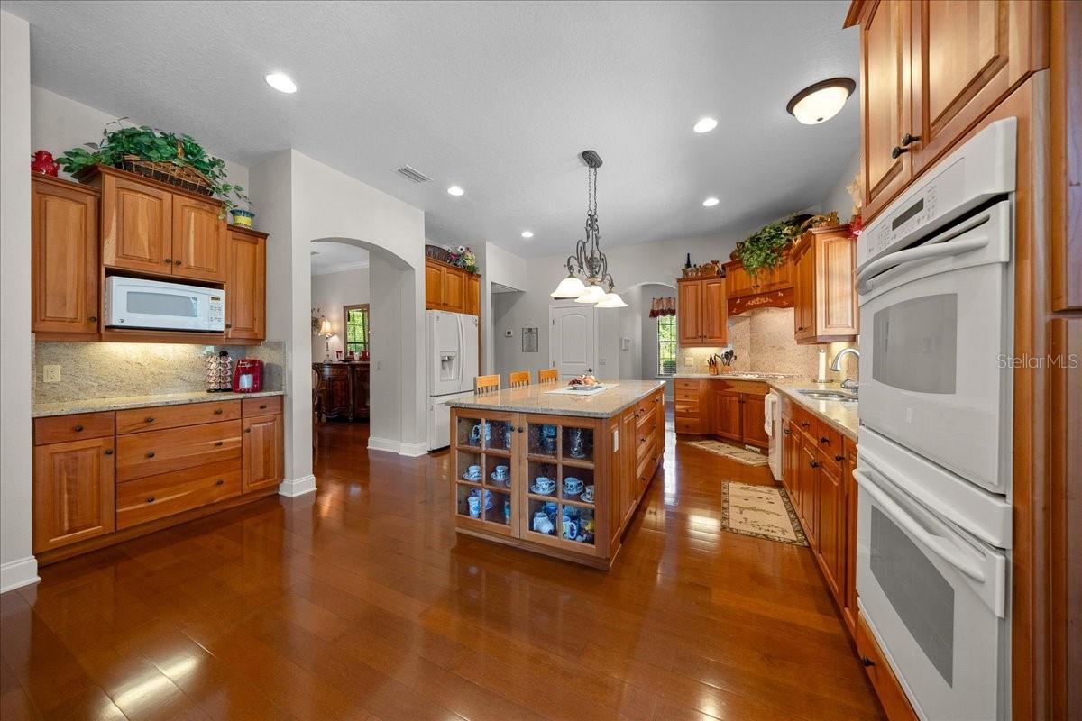 820 36th, Ocala, FL 34471