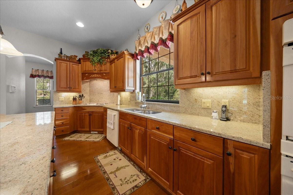 820 36th, Ocala, FL 34471