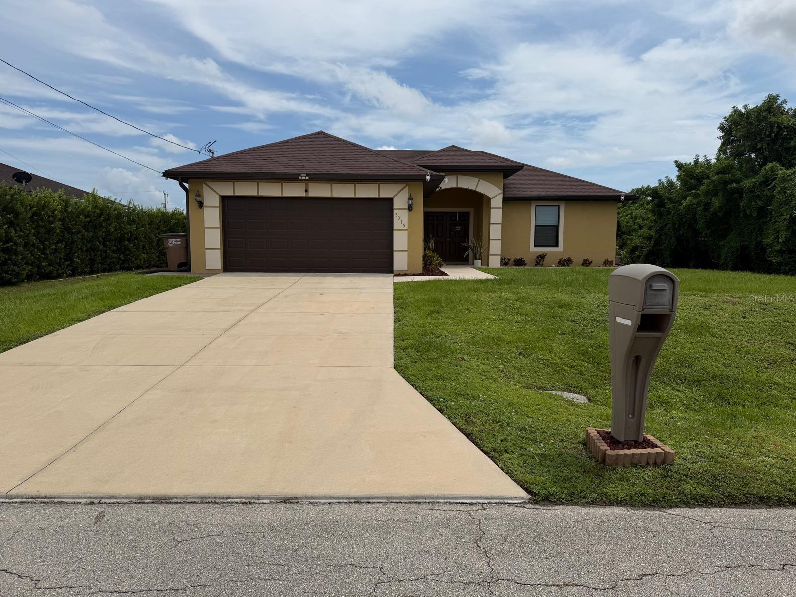 3015 12th, Lehigh Acres, FL 33976