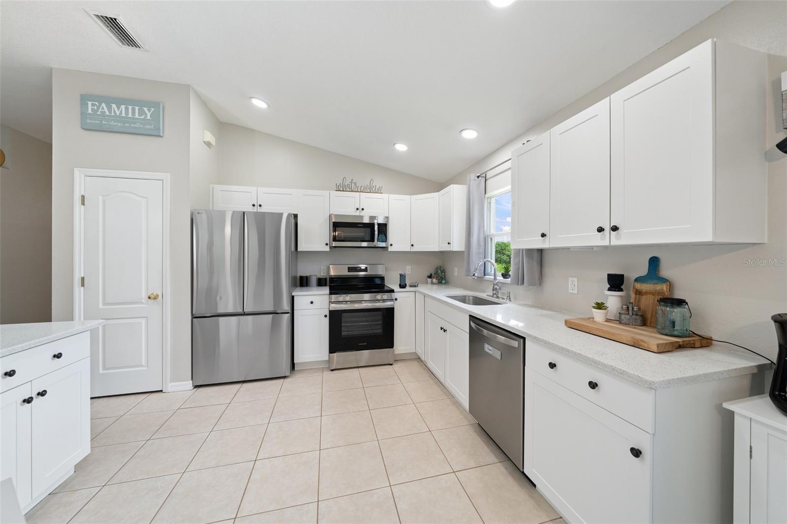 7905 Charing Cross, Palmetto, FL 34221