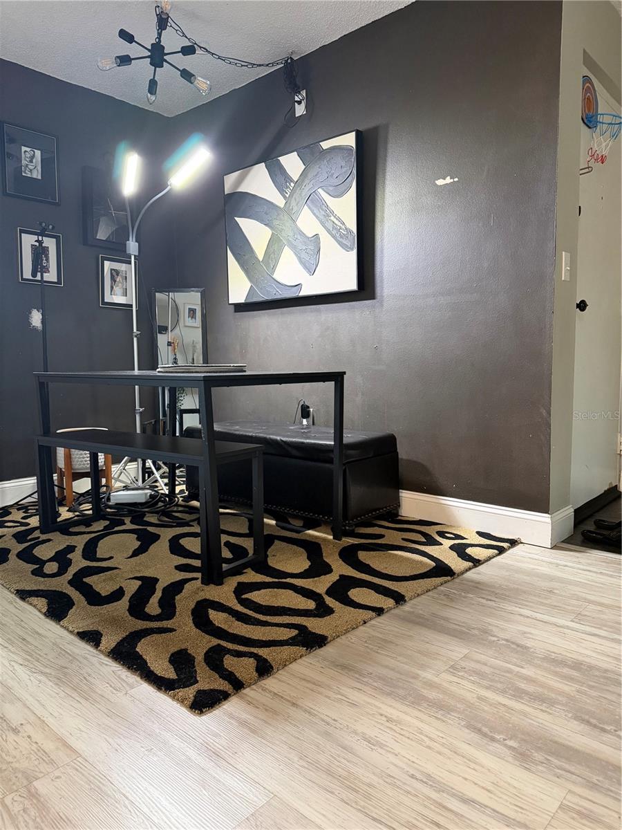 2617 Pine Lake Unit B, Sarasota, FL 34237