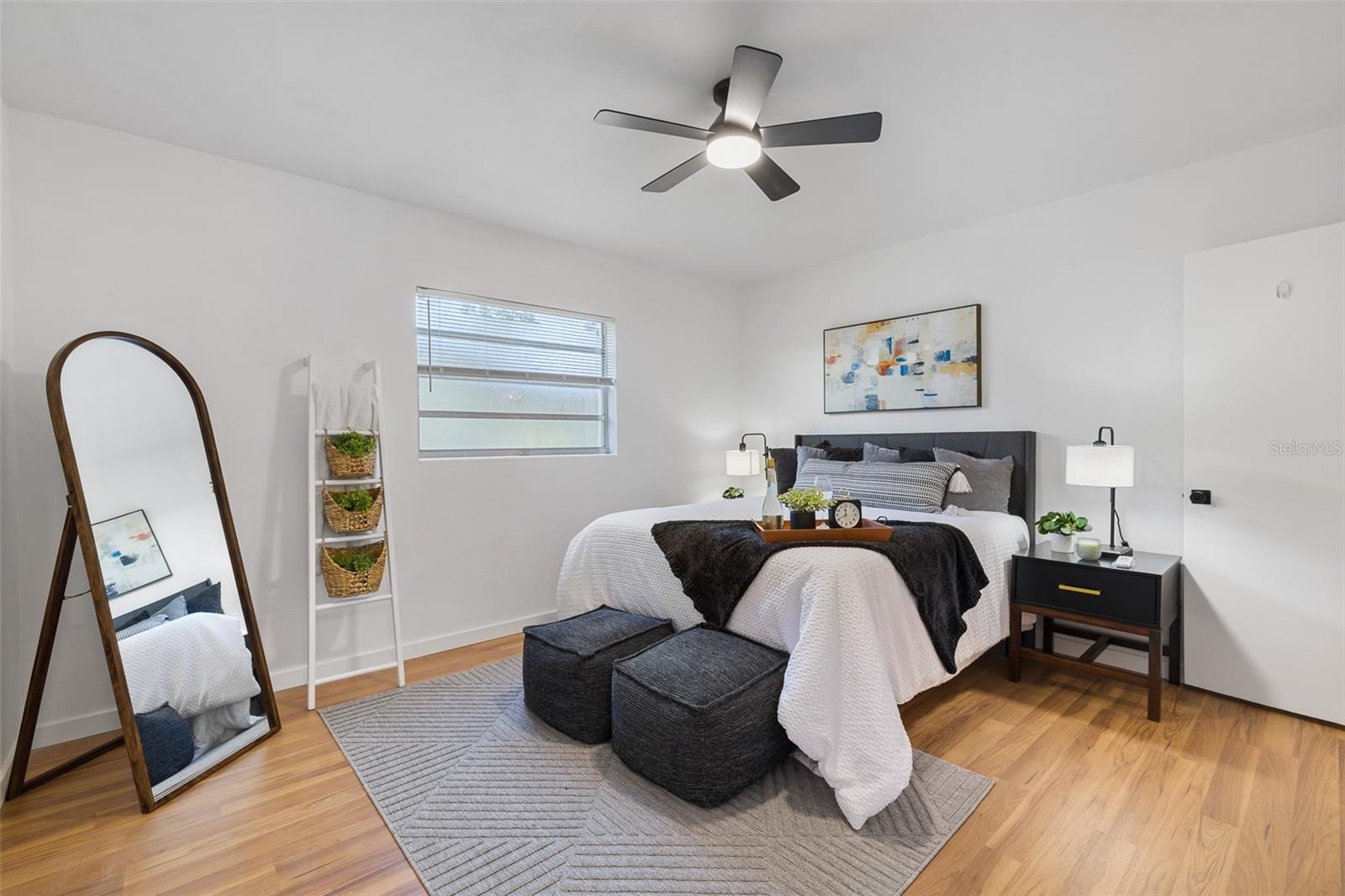 2512 Healy, Orlando, FL 32818