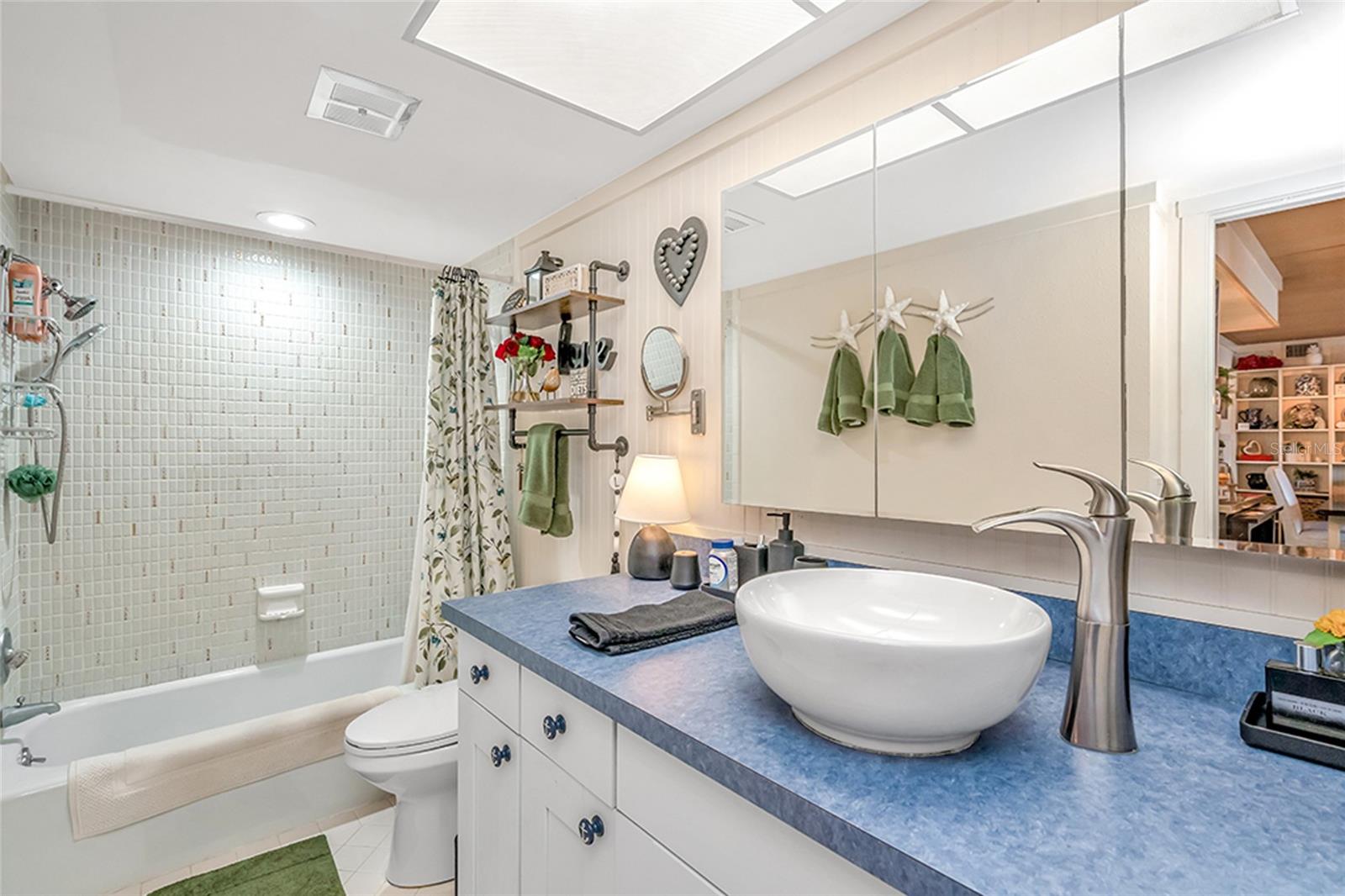 5220 Brittany Unit 201, St Petersburg, FL 33715