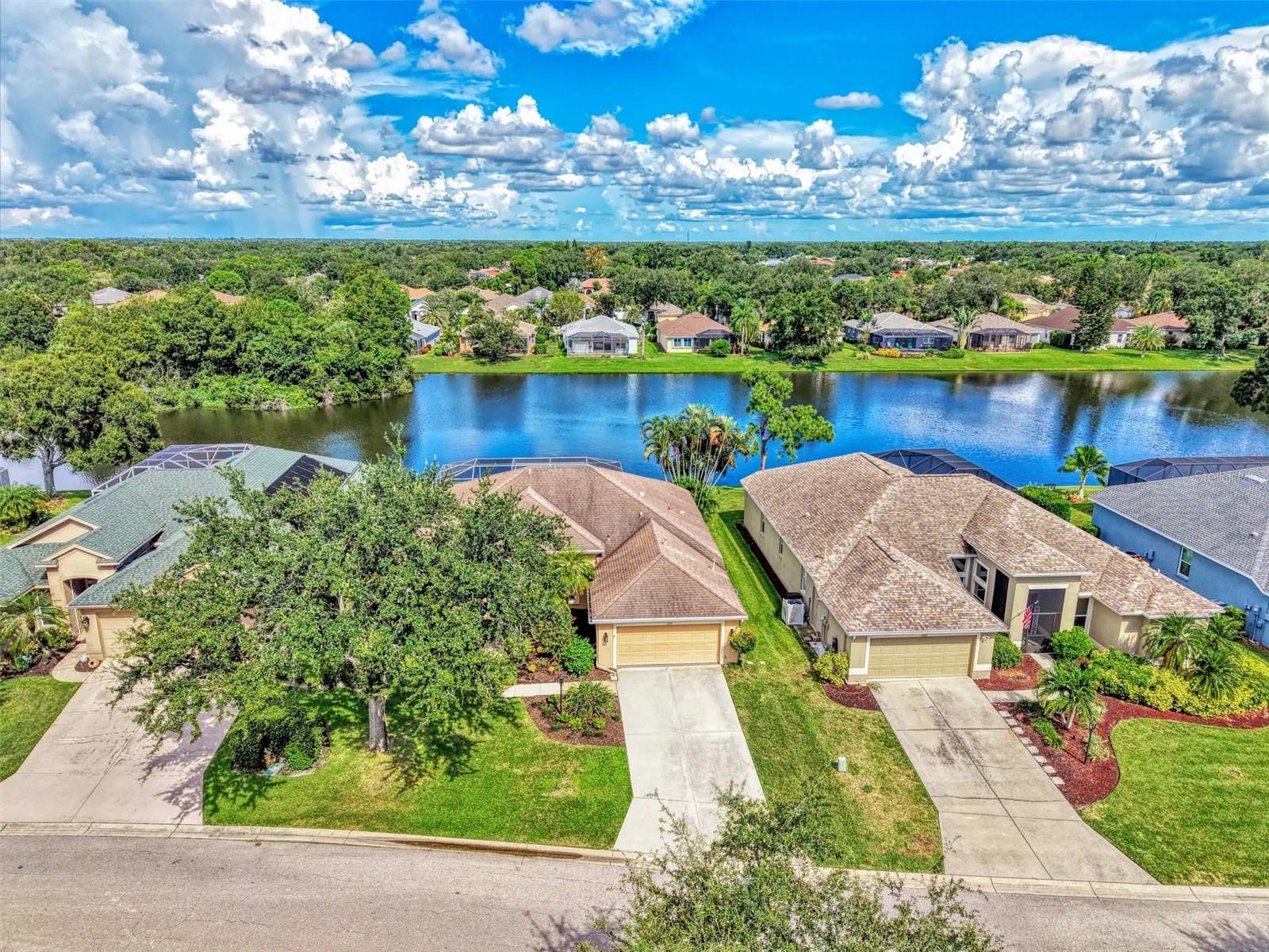6721 Carlyle, Sarasota, FL 34243