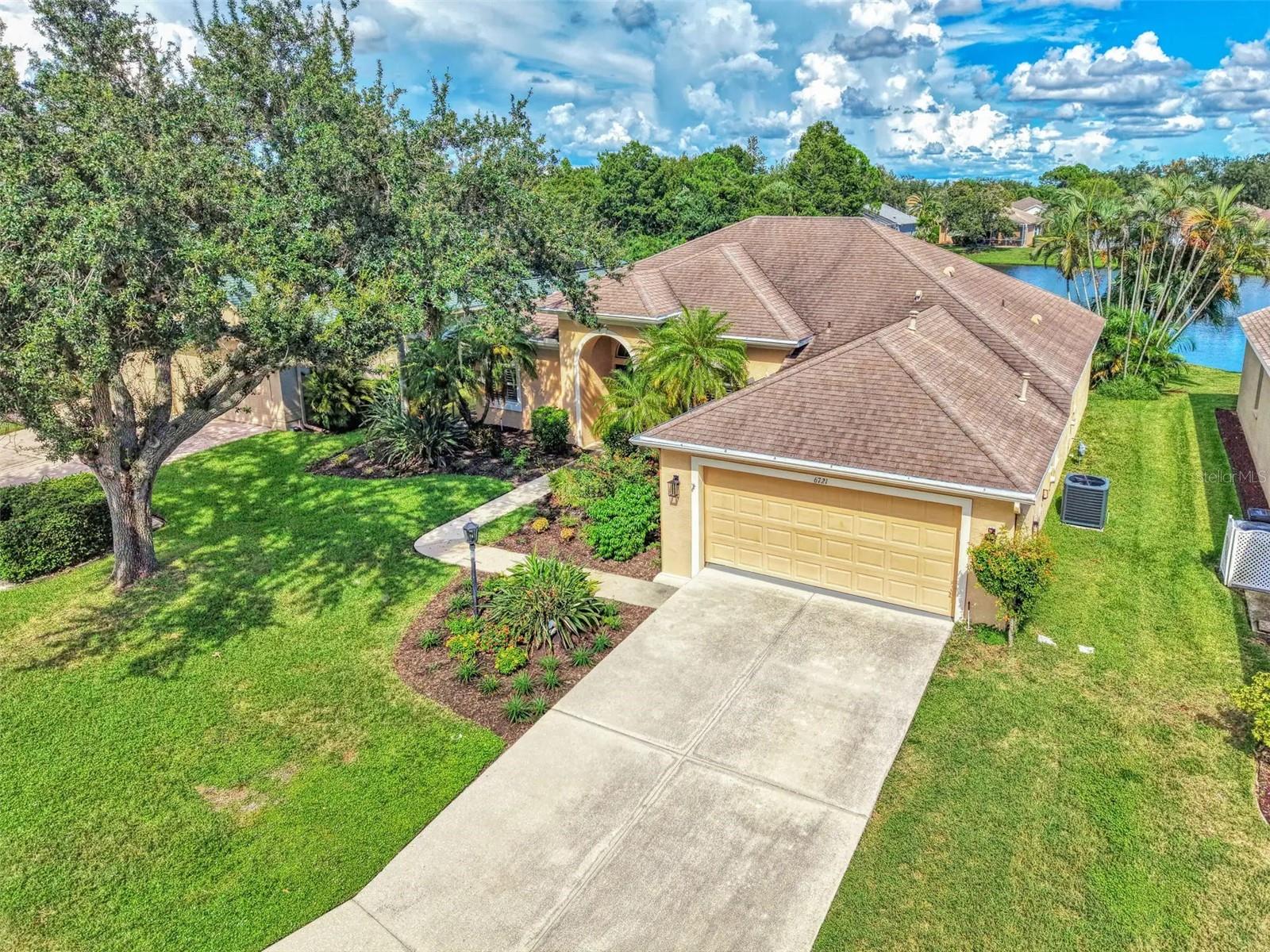 6721 Carlyle, Sarasota, FL 34243