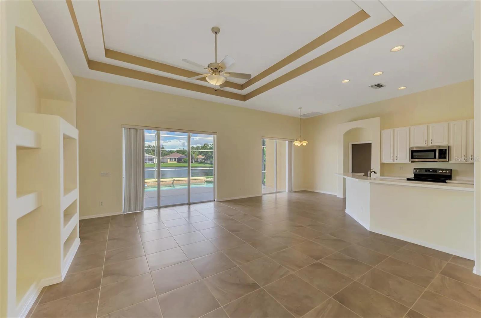 6721 Carlyle, Sarasota, FL 34243
