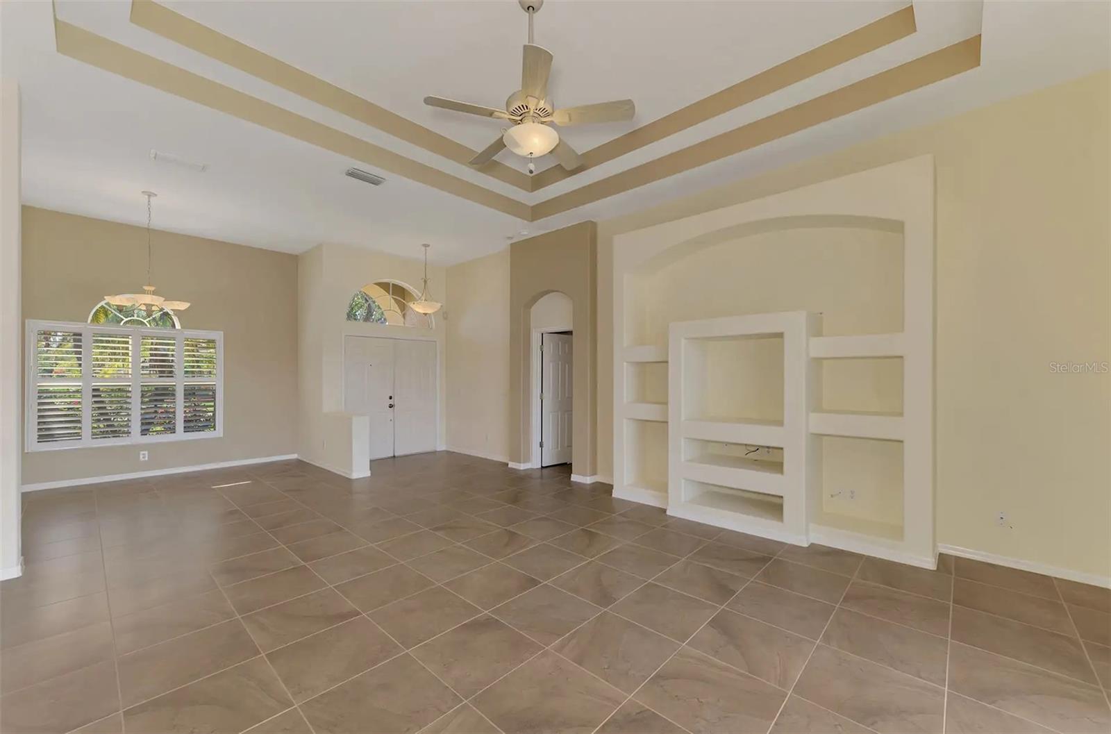 6721 Carlyle, Sarasota, FL 34243