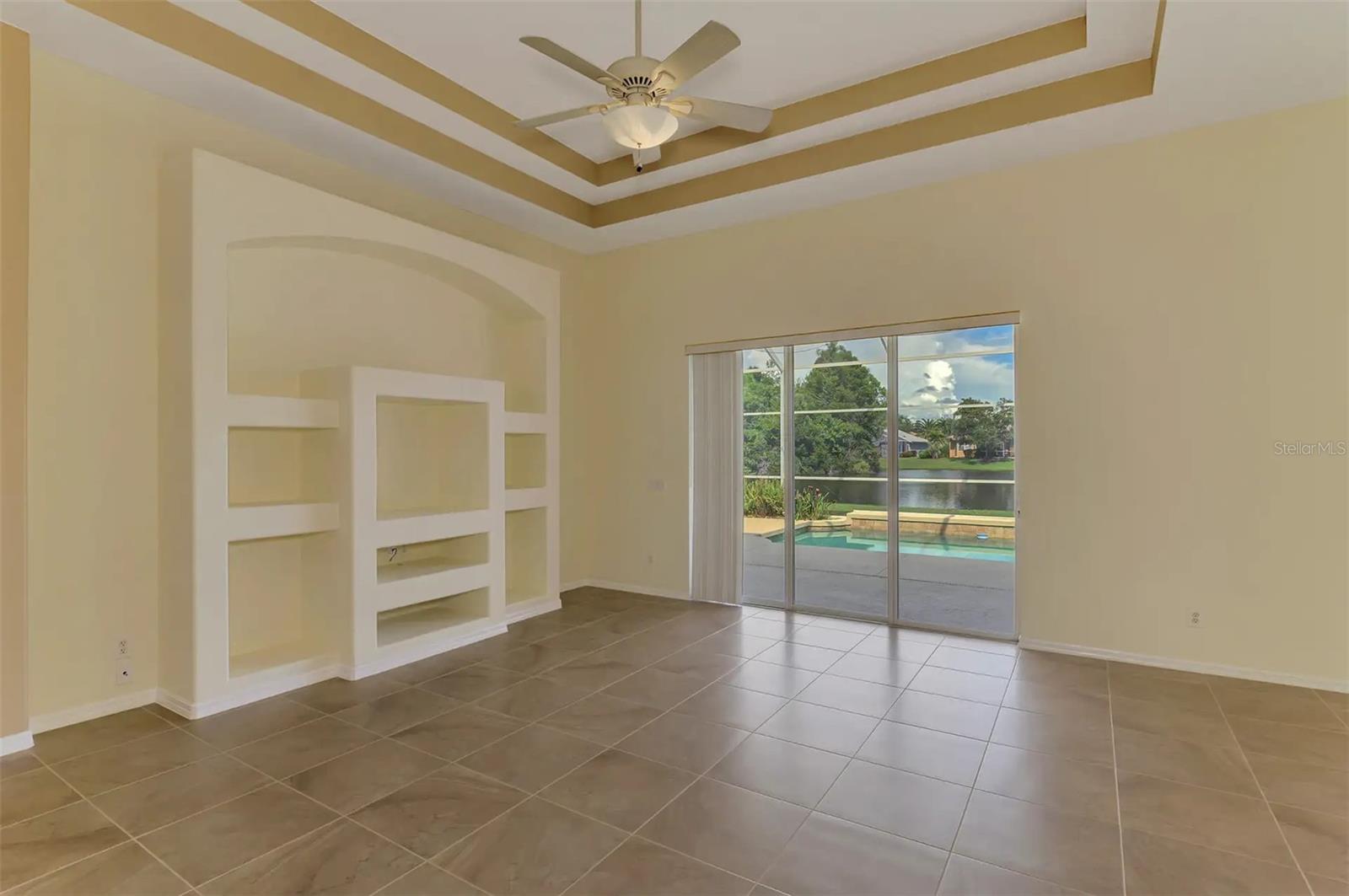 6721 Carlyle, Sarasota, FL 34243