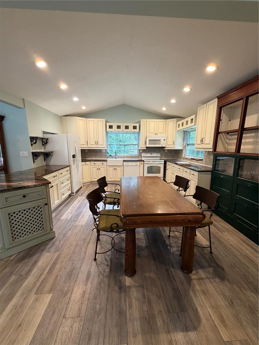 833 Collins, Apopka, FL 32712