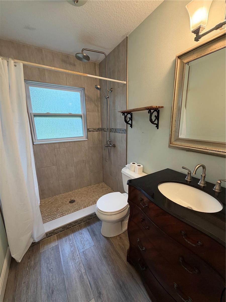 833 Collins, Apopka, FL 32712