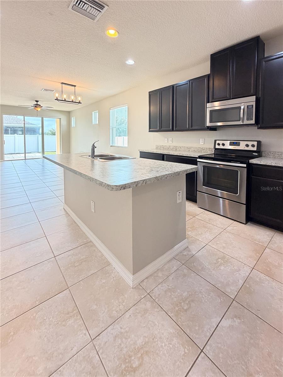 5022 Suncatcher, Wesley Chapel, FL 33545