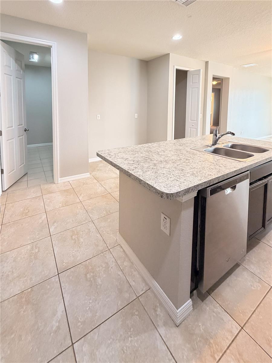 5022 Suncatcher, Wesley Chapel, FL 33545