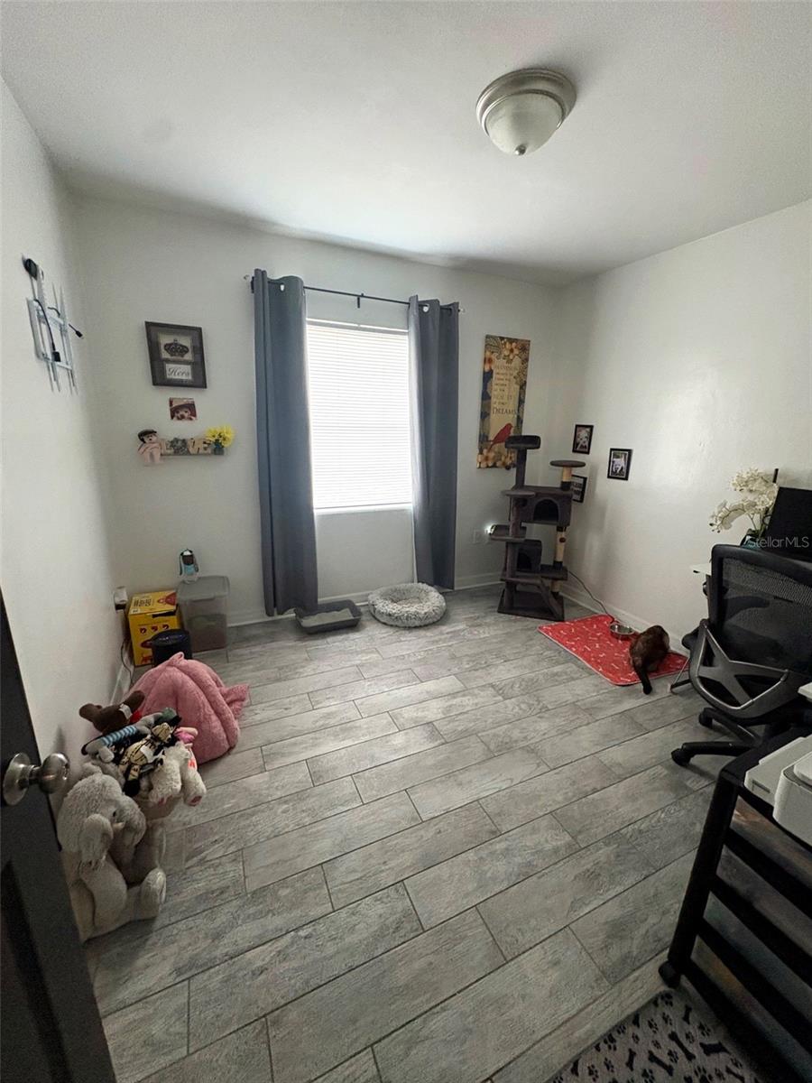 5917 Wolf, Orlando, FL 32808