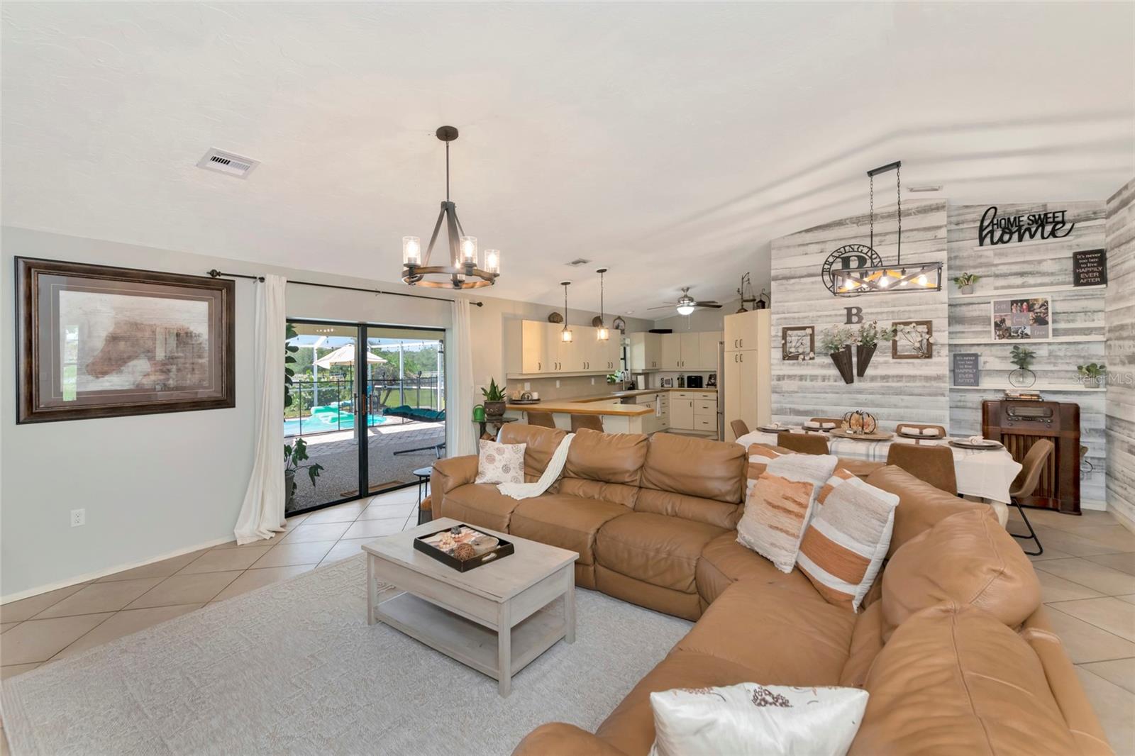 710 Myakka Rd, Sarasota, FL 34240